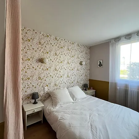 Les Paquerettes, De Campagne 1300 M2 De Terrain A 20min Du Puy Du Fou Montravers